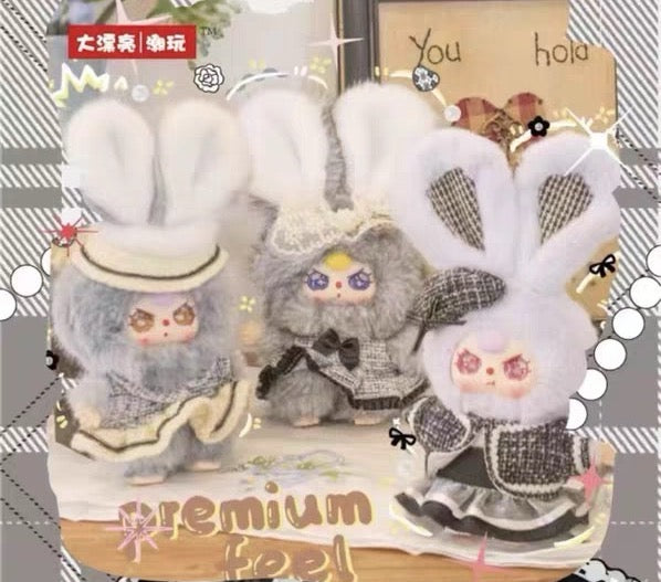 " 1 - Baby Three - Bolte Mystere Peluche La Garde - Robe d'Ollie