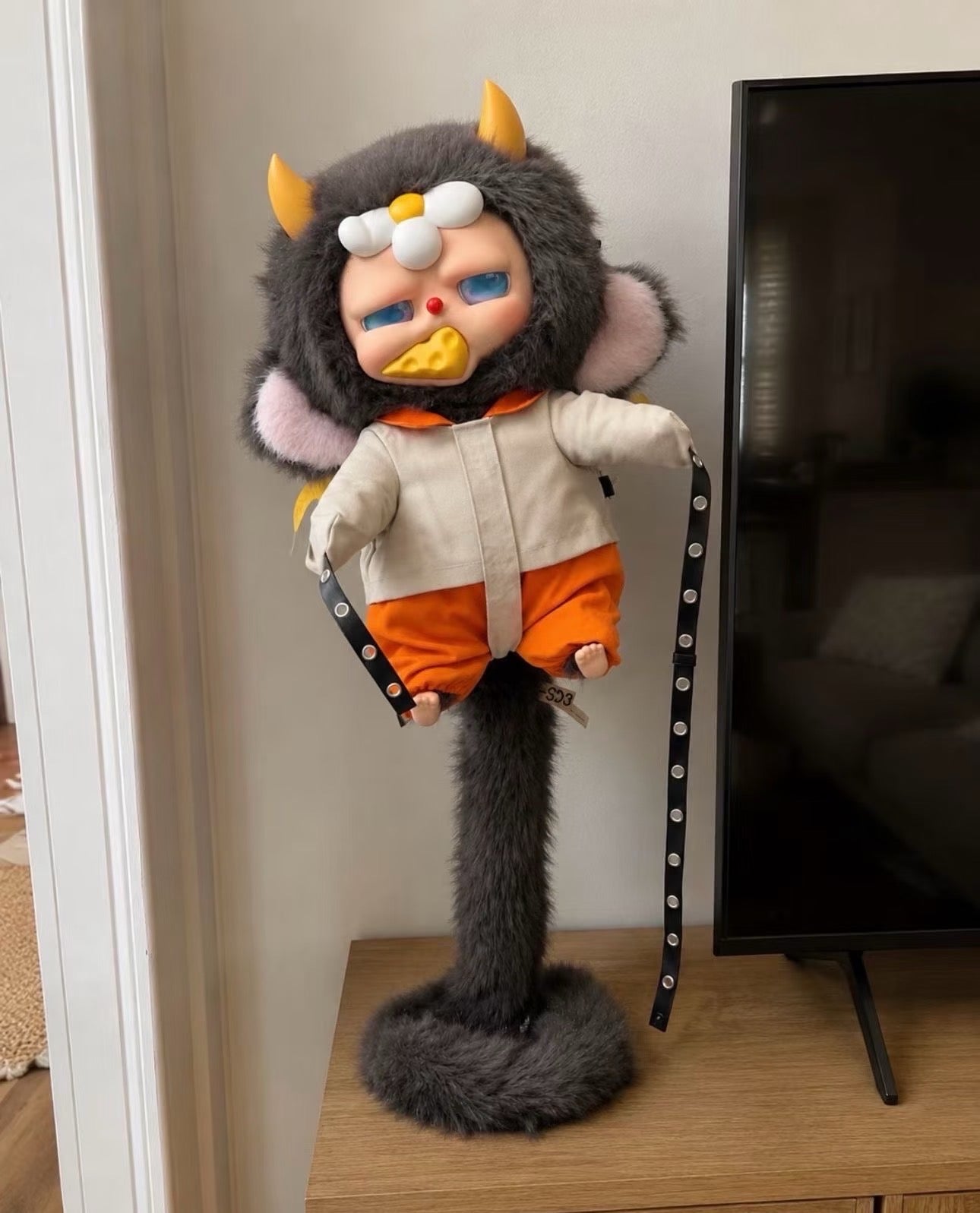 " 0 - a Borderiess Vinyl Plush Doll